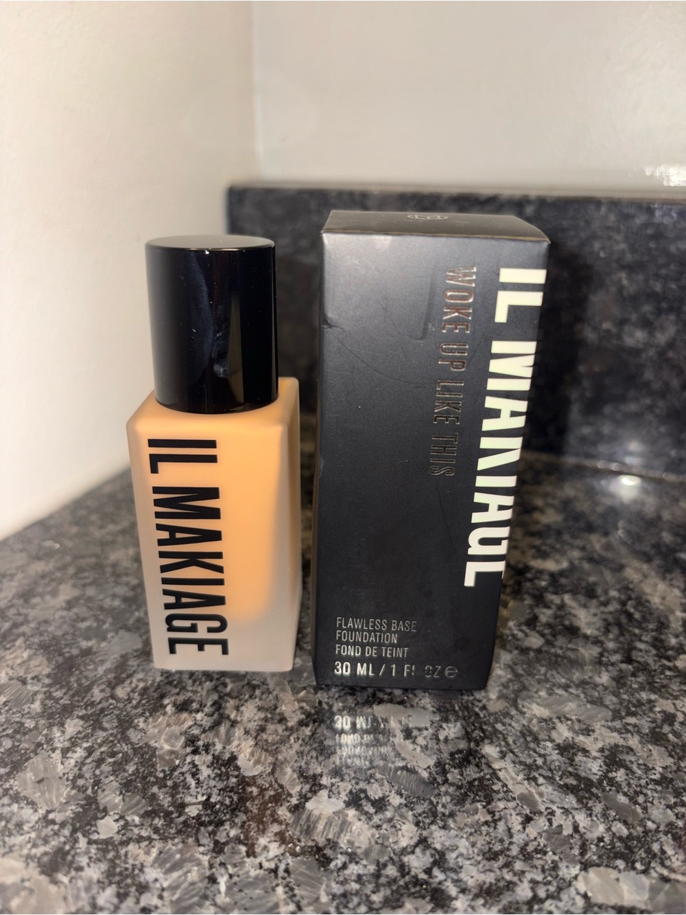 IL MAKIAGE Flawless Base Foundation - Shade 140